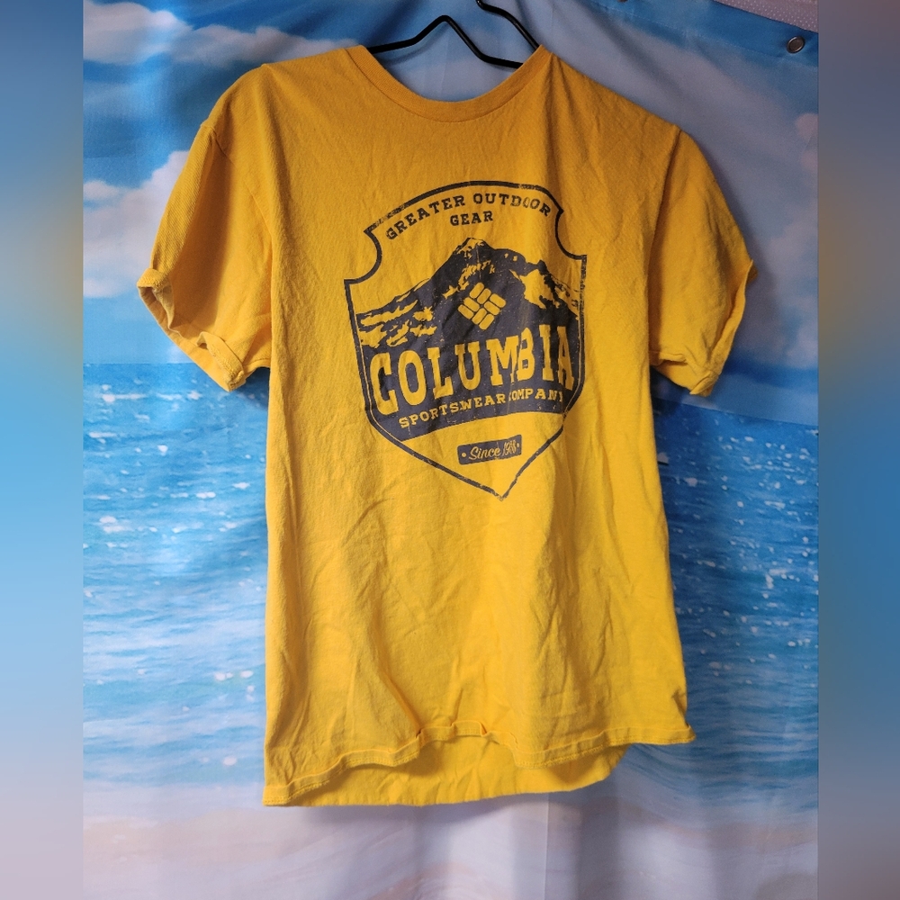 Columbia Mens Yellow Tshirt Size Medium